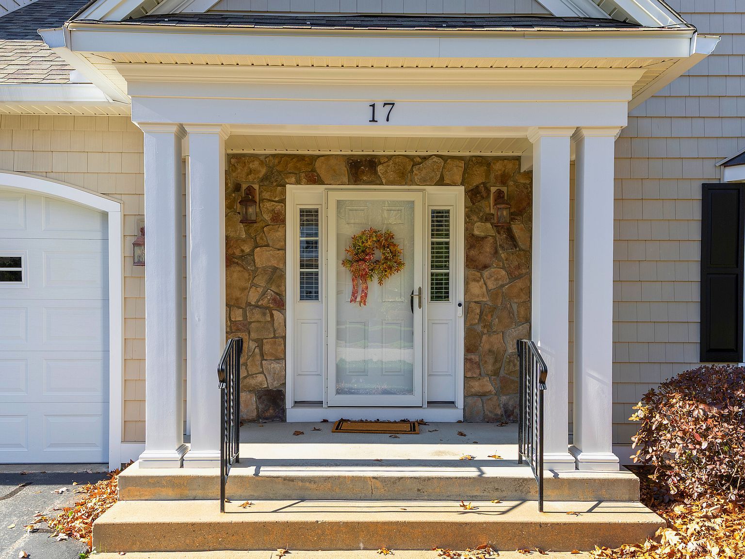 17 Autumn Ln #17 Glastonbury, CT 06033 - Thumbnail 3