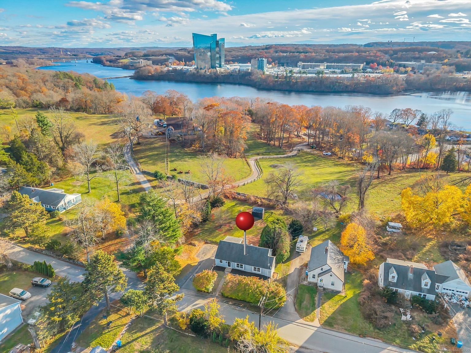 31 Lucas Park Rd Norwich, CT 06360 - Thumbnail 3