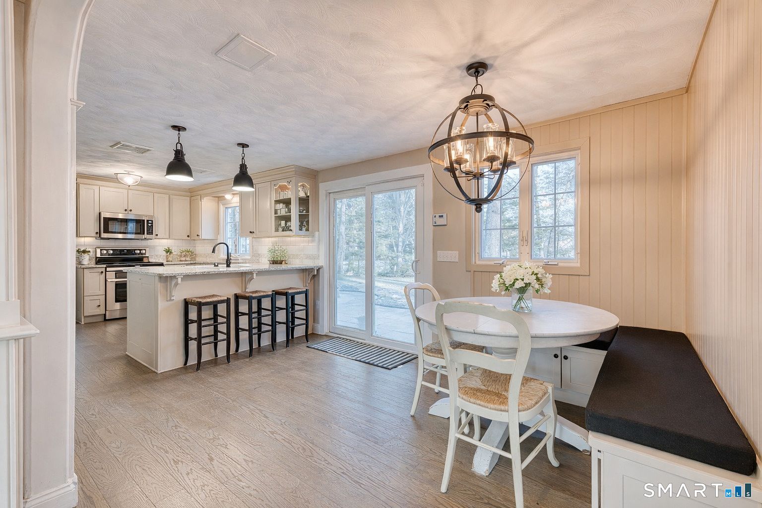 25 Hunter Ln Glastonbury, CT 06033 - Thumbnail 3