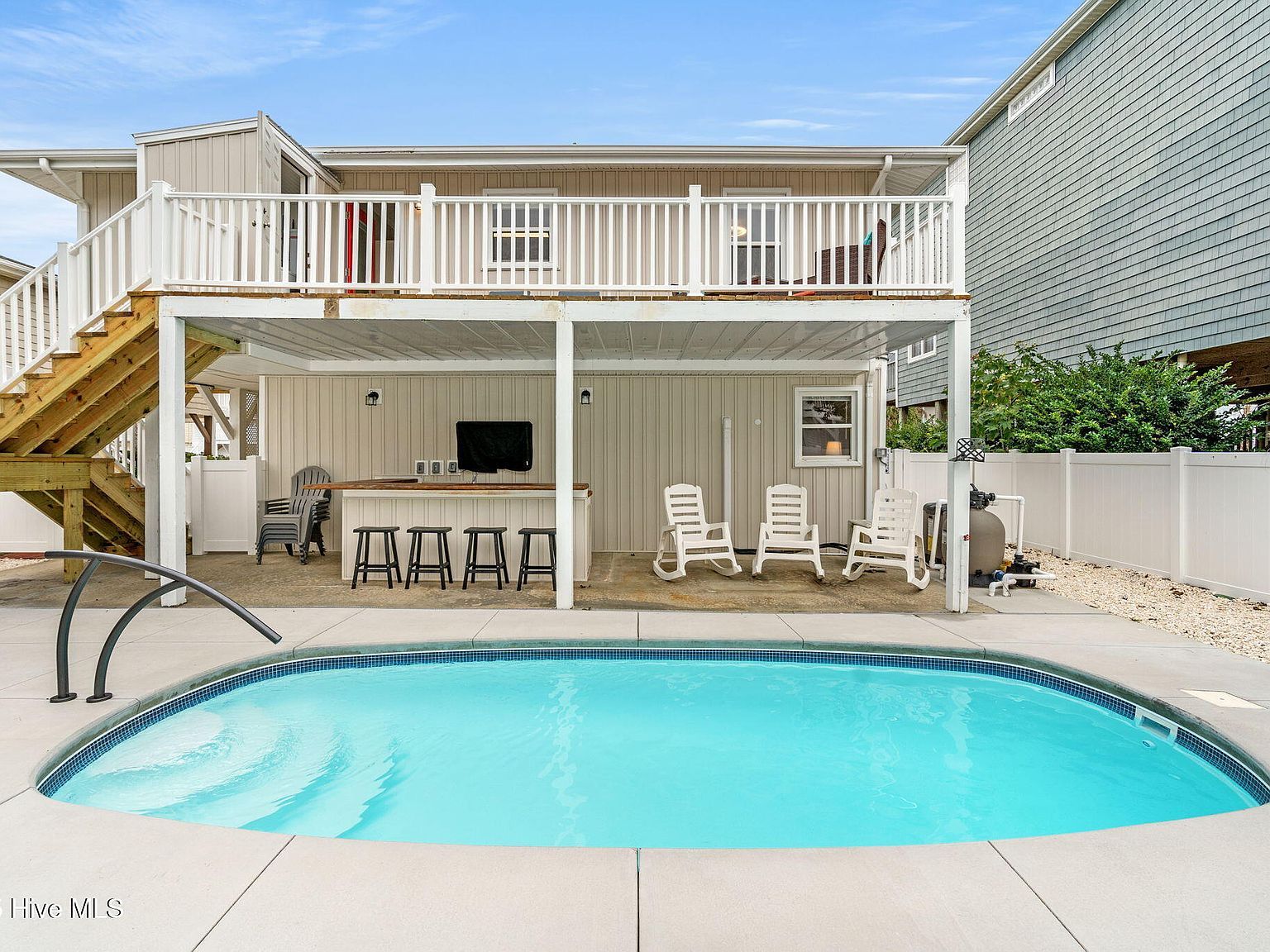 228 W 1st St Ocean Isle Beach, NC 28469 - Thumbnail 3