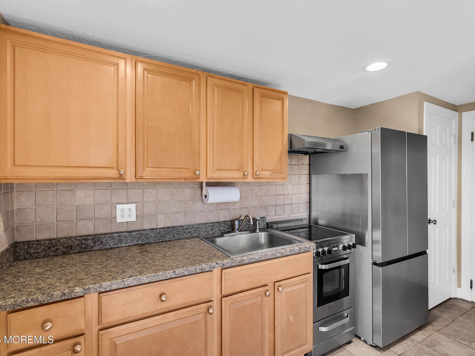 17 Leroy Pl APT 2B Red Bank, NJ 07701 - Thumbnail 3