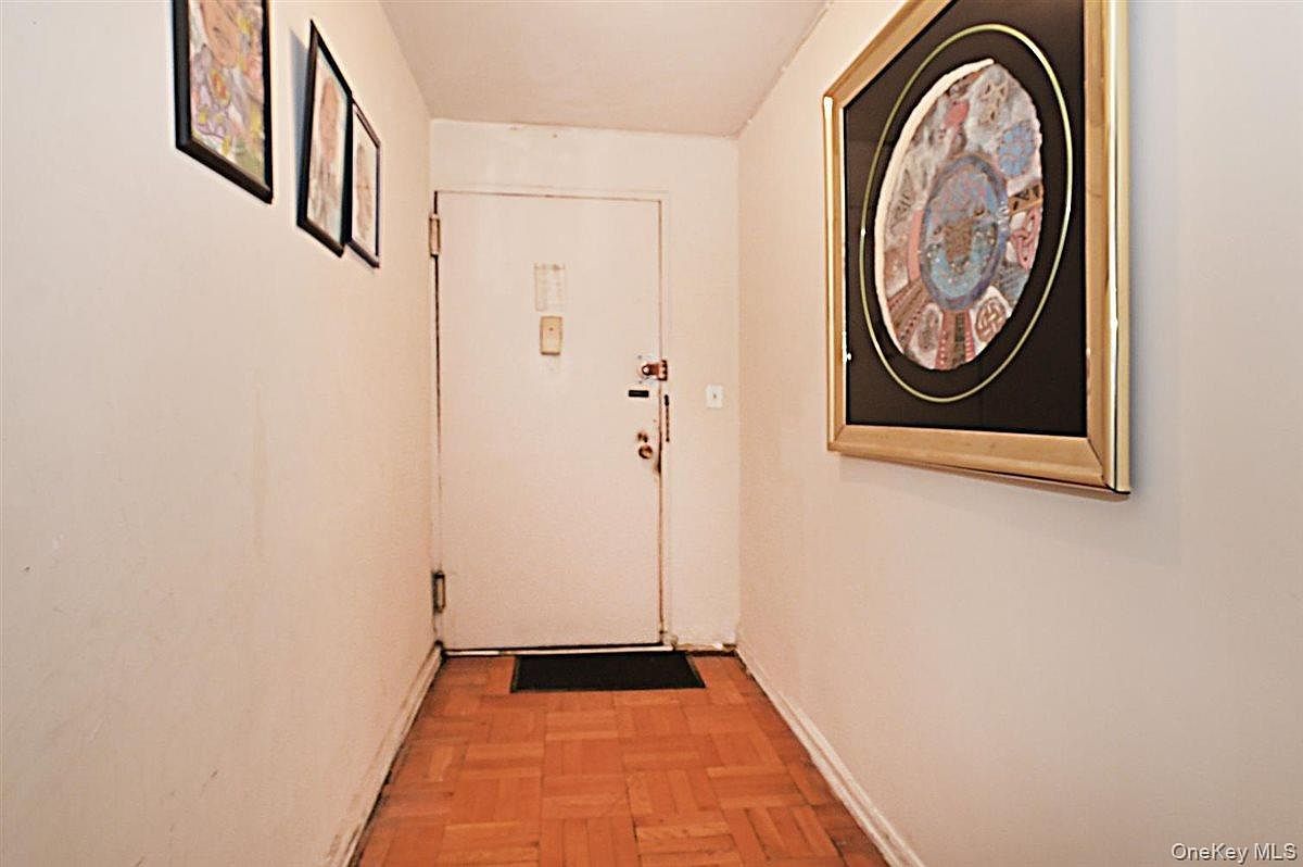 8900 170th St APT 6M Jamaica, NY 11432 - Thumbnail 3