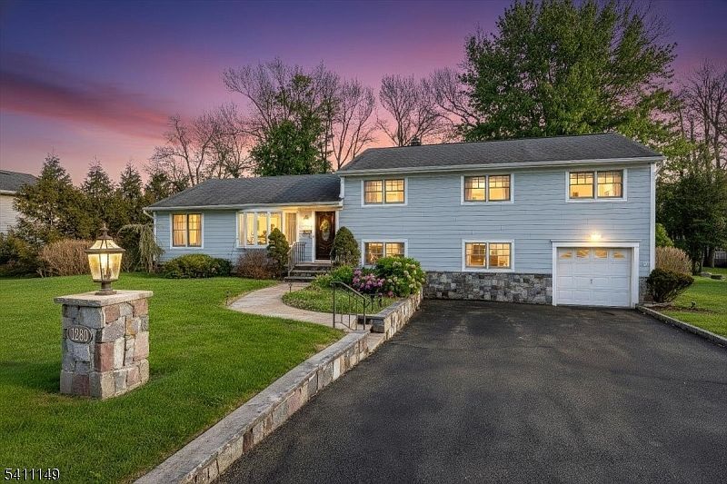 1280 White Oak Rd Scotch Plains, NJ 07076 - Thumbnail 3