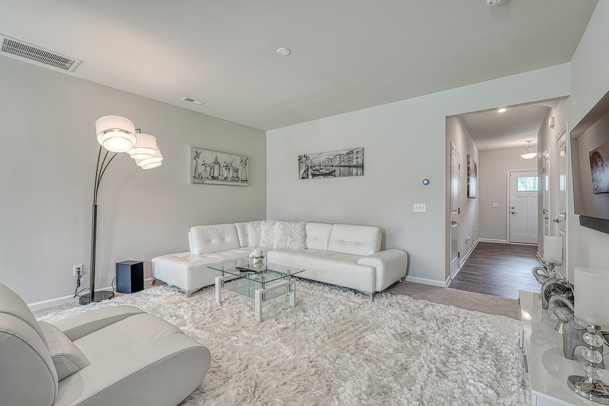 554 Preakness Run Spartanburg, SC 29301 - Thumbnail 3