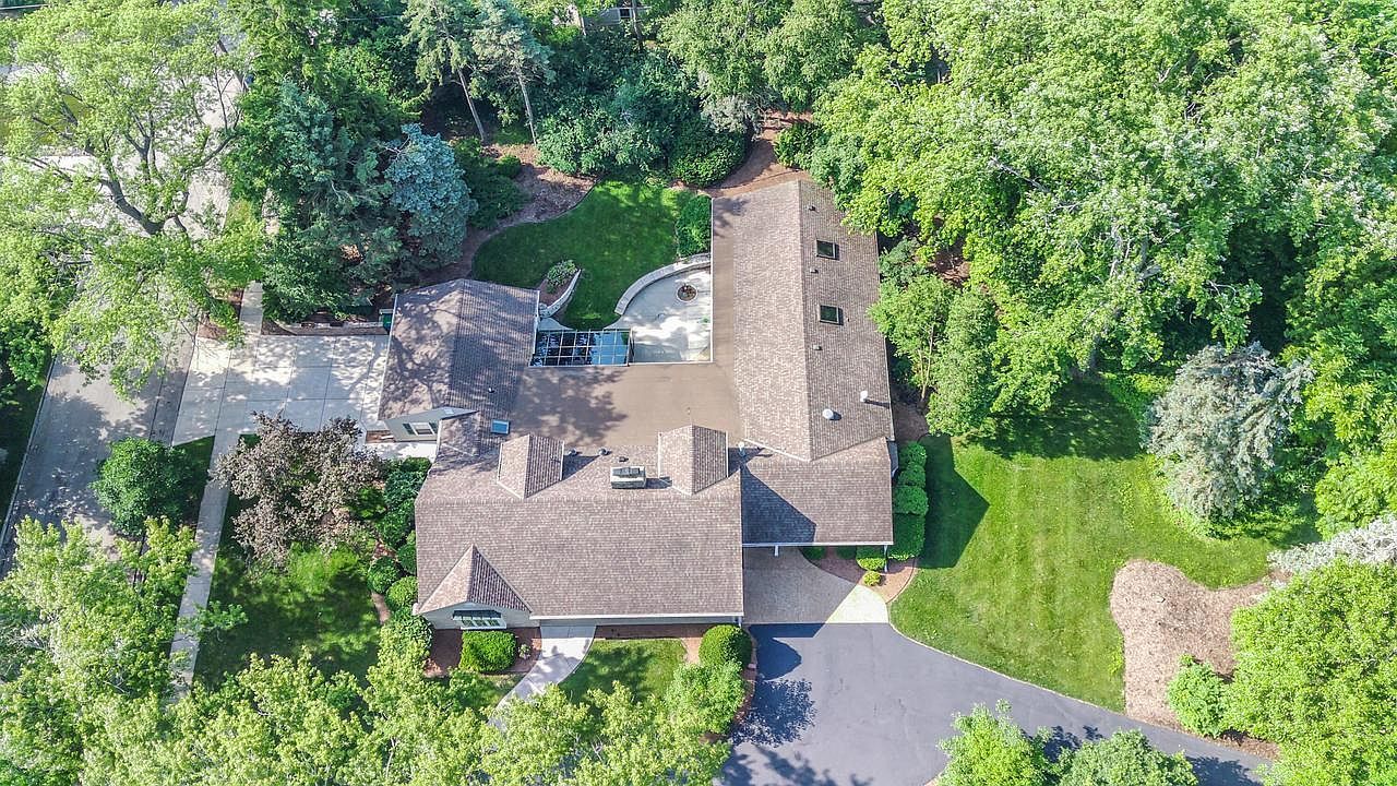 905 W Larabee St Port Washington, WI 53074 - Thumbnail 3