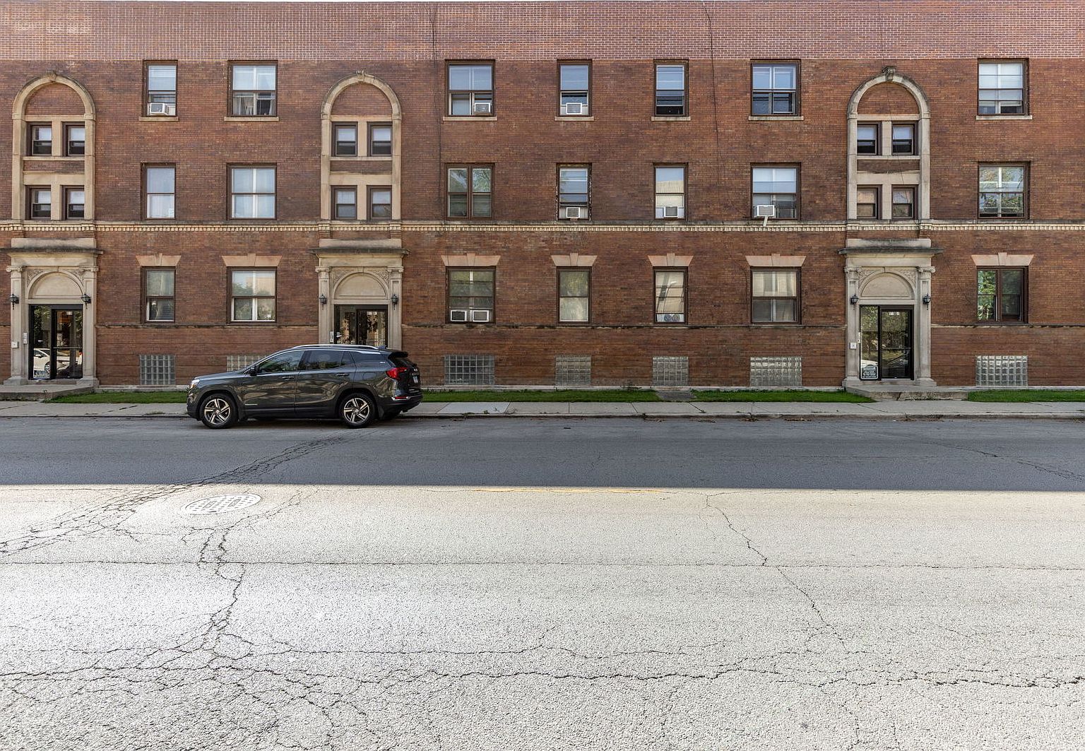 953 E 61st St #1E Chicago, IL 60637 - Thumbnail 3