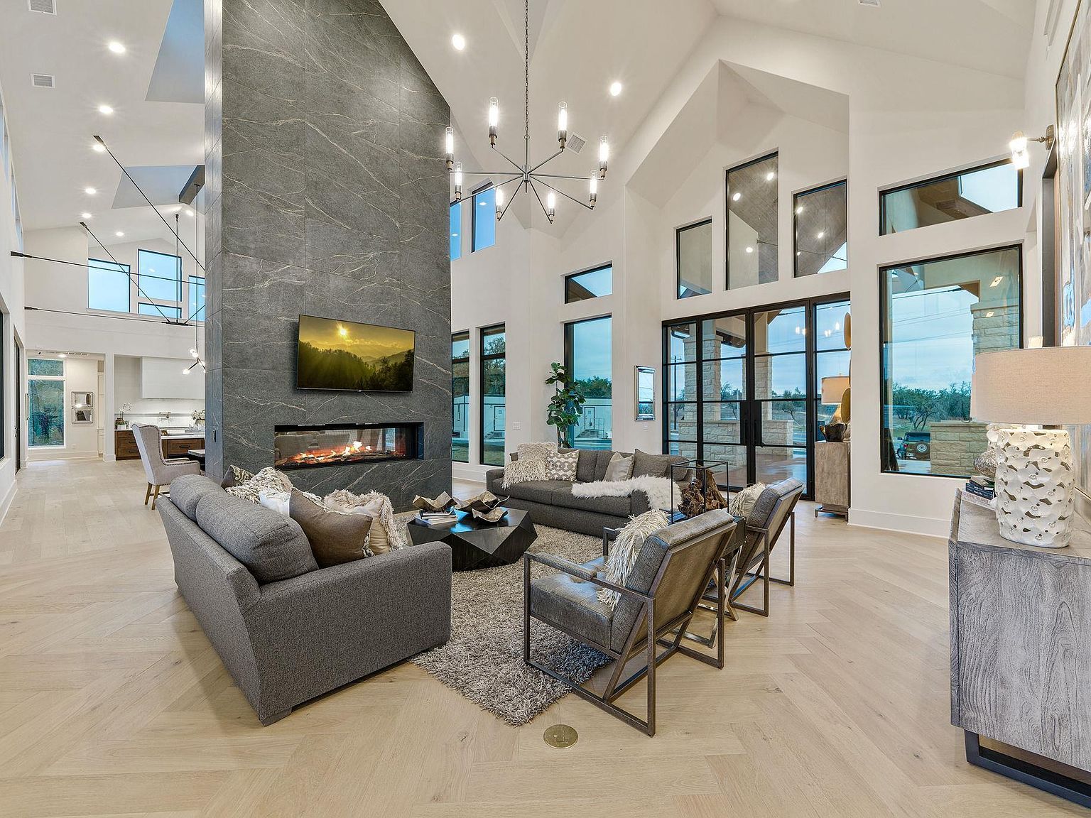 7505 E Us Highway 290 Johnson City, TX 78636 - Thumbnail 3