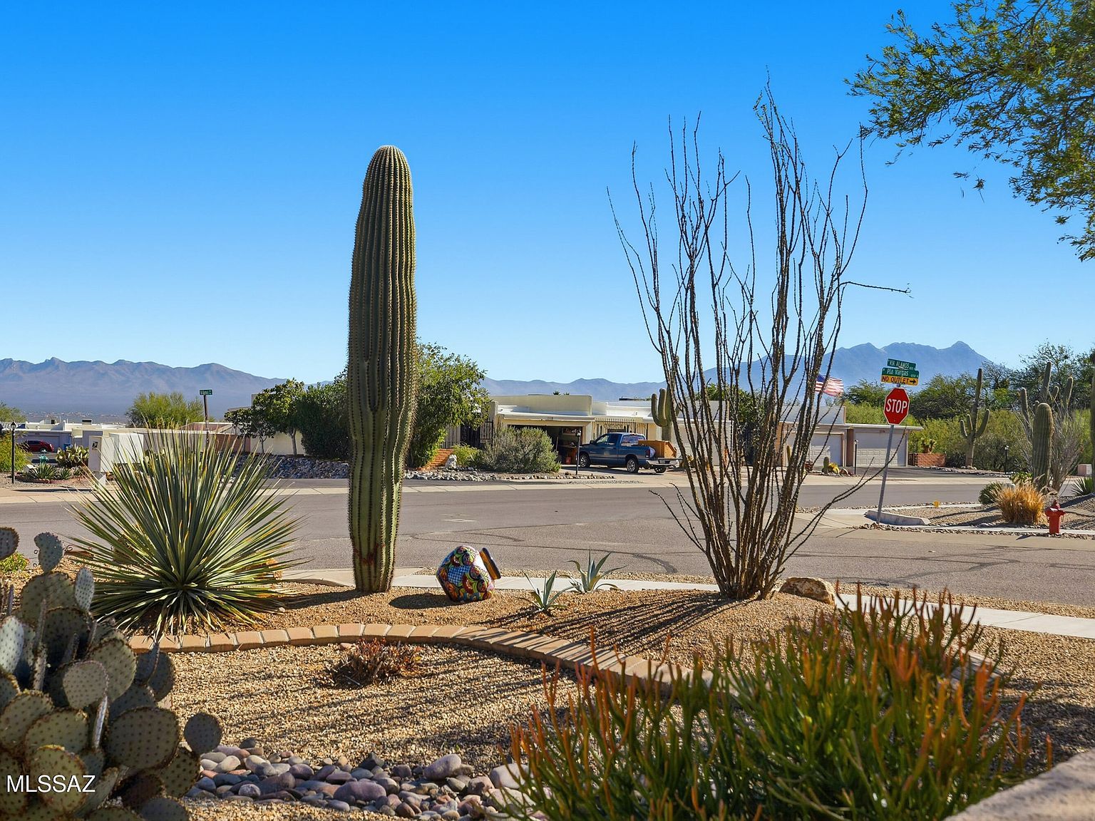 1271 N Via Alamos St Green Valley, AZ 85614 - Thumbnail 3