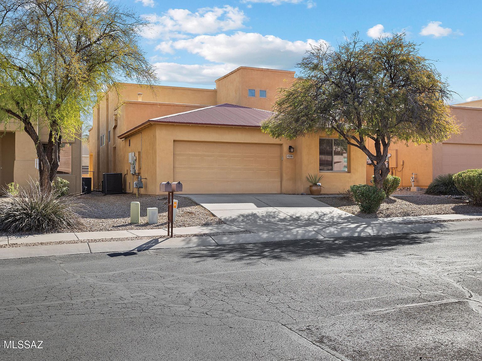 2540 N Yellow Flower Trl Tucson, AZ 85715 - Thumbnail 3