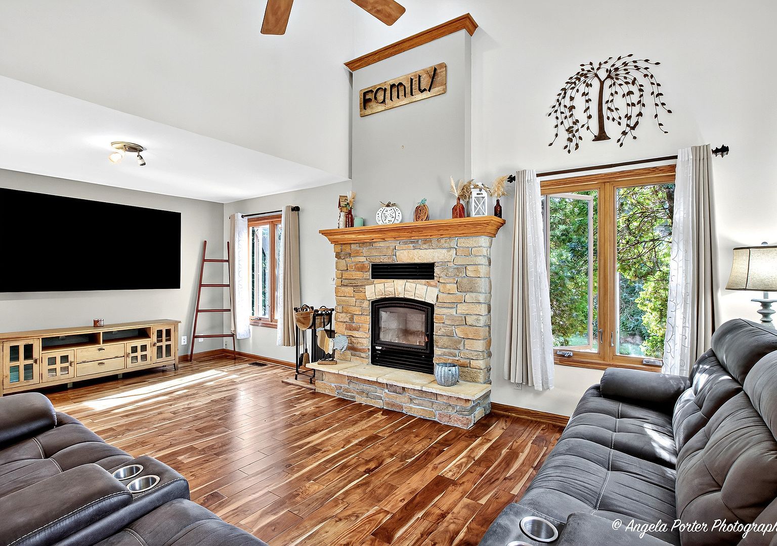 1408 Pond Rd Twin Lakes, WI 53181 - Thumbnail 3