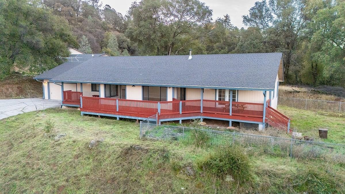 19617 Victoria Dr Grass Valley, CA 95949 - Thumbnail 3