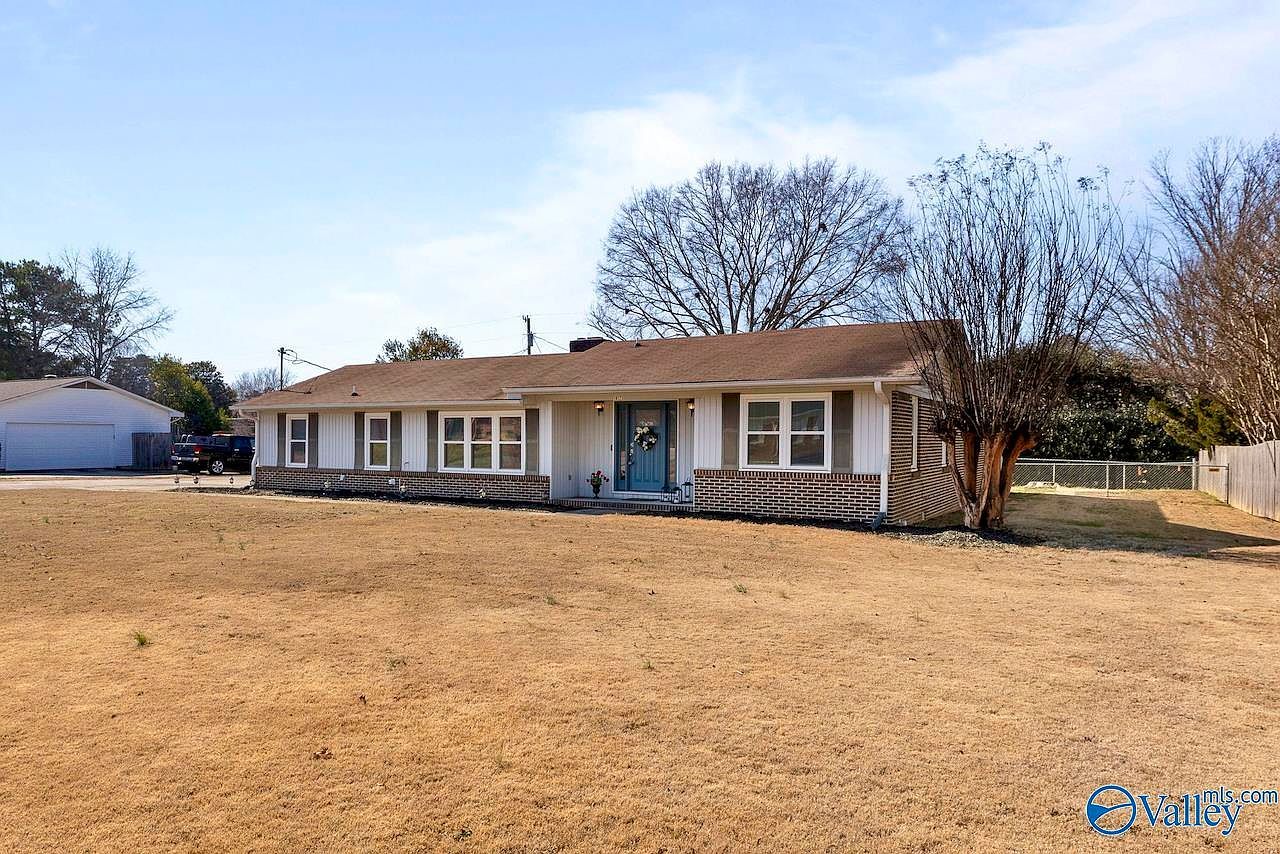 16171 E Glenn Valley Dr Athens, AL 35611 - Thumbnail 3