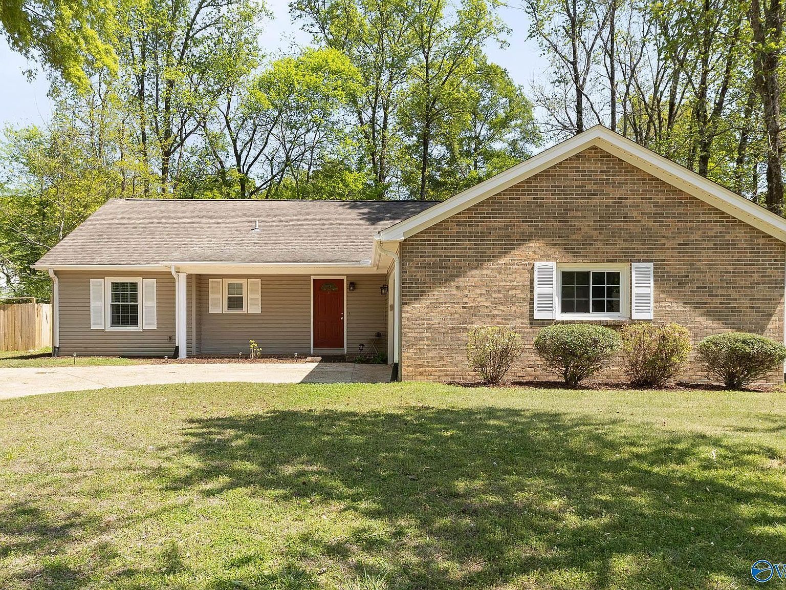 12031 Runningmeade Trl SE Huntsville, AL 35803 - Thumbnail 3