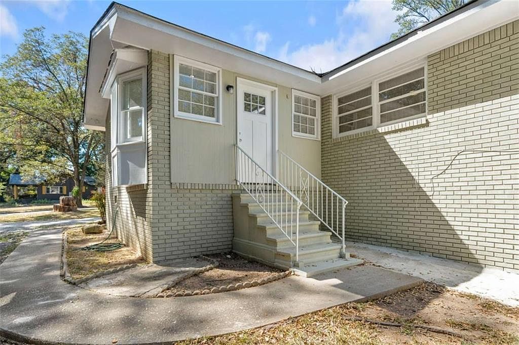 5415 Old Bill Cook Rd Atlanta, GA 30349 - Thumbnail 3