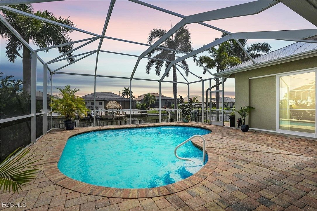 2819 SW 33rd St Cape Coral, FL 33914 - Thumbnail 3