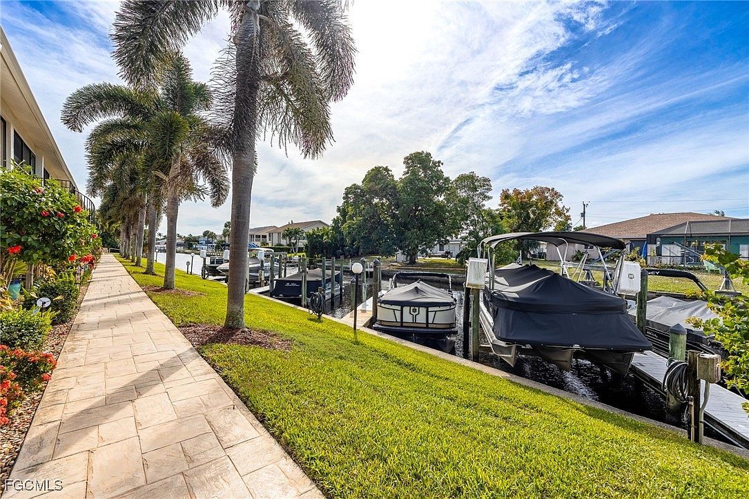 4904 Vincennes St APT 103 Cape Coral, FL 33904 - Thumbnail 3