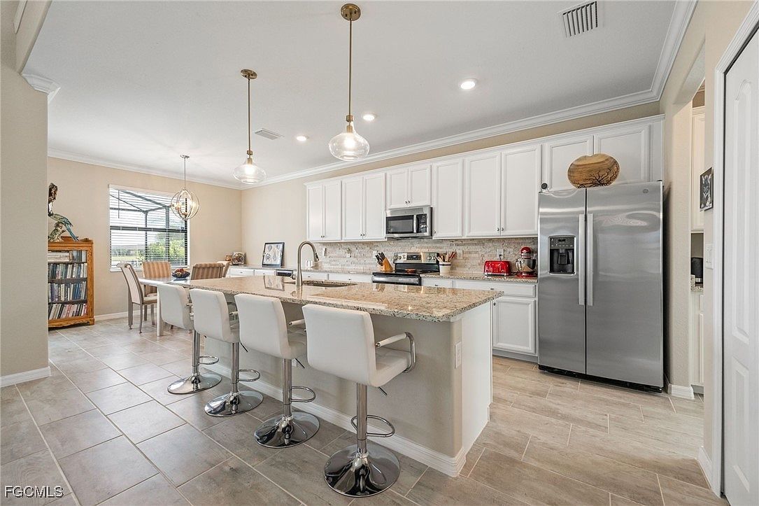 3432 Murcia Ct Fort Myers, FL 33905 - Thumbnail 3