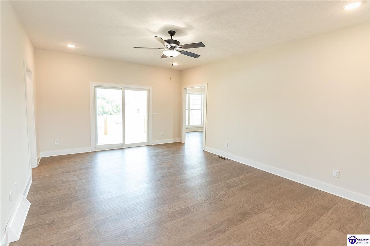 505 Ashwood Ave Elizabethtown, KY 42701 - Thumbnail 3