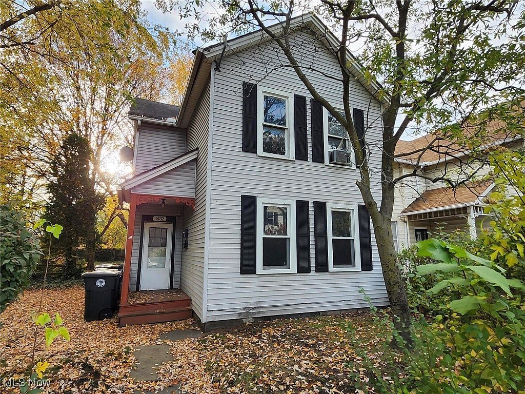 1432 E 52nd St Cleveland, OH 44103 - Thumbnail 3