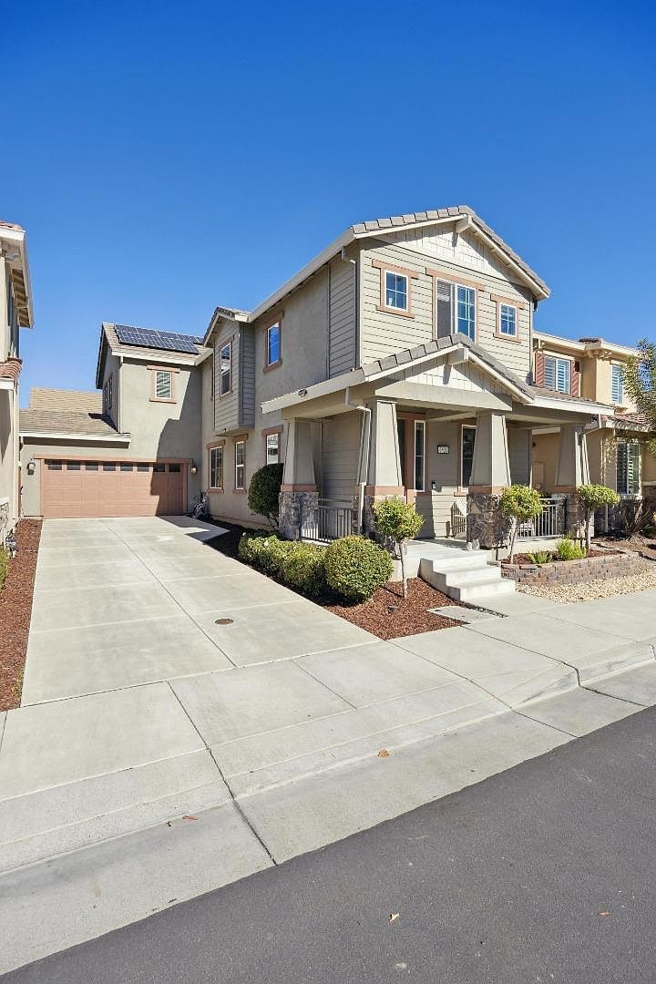 2521 Apricot Way Gilroy, CA 95020 - Thumbnail 3