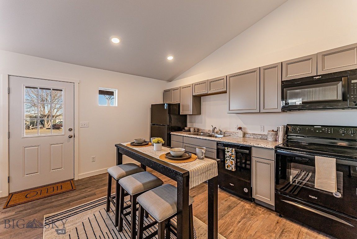 411 Brookline St #B Livingston, MT 59047 - Thumbnail 3