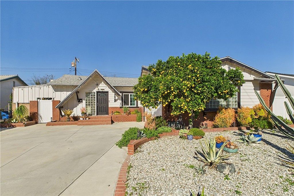 5741 Lime Ave Cypress, CA 90630 - Thumbnail 3