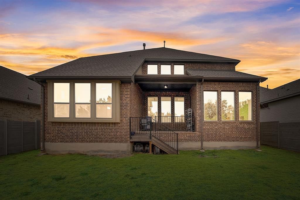 1104 Round Mountain Pass Georgetown, TX 78628 - Thumbnail 3