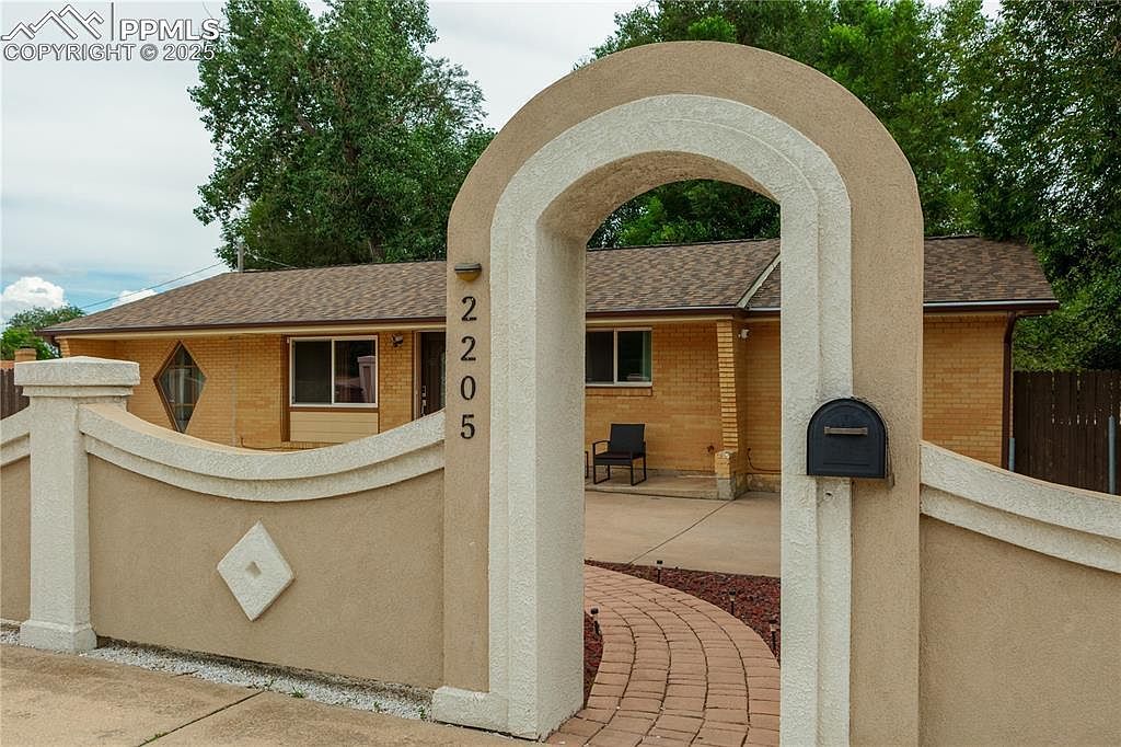 2205 Airport Rd Colorado Springs, CO 80910 - Thumbnail 3