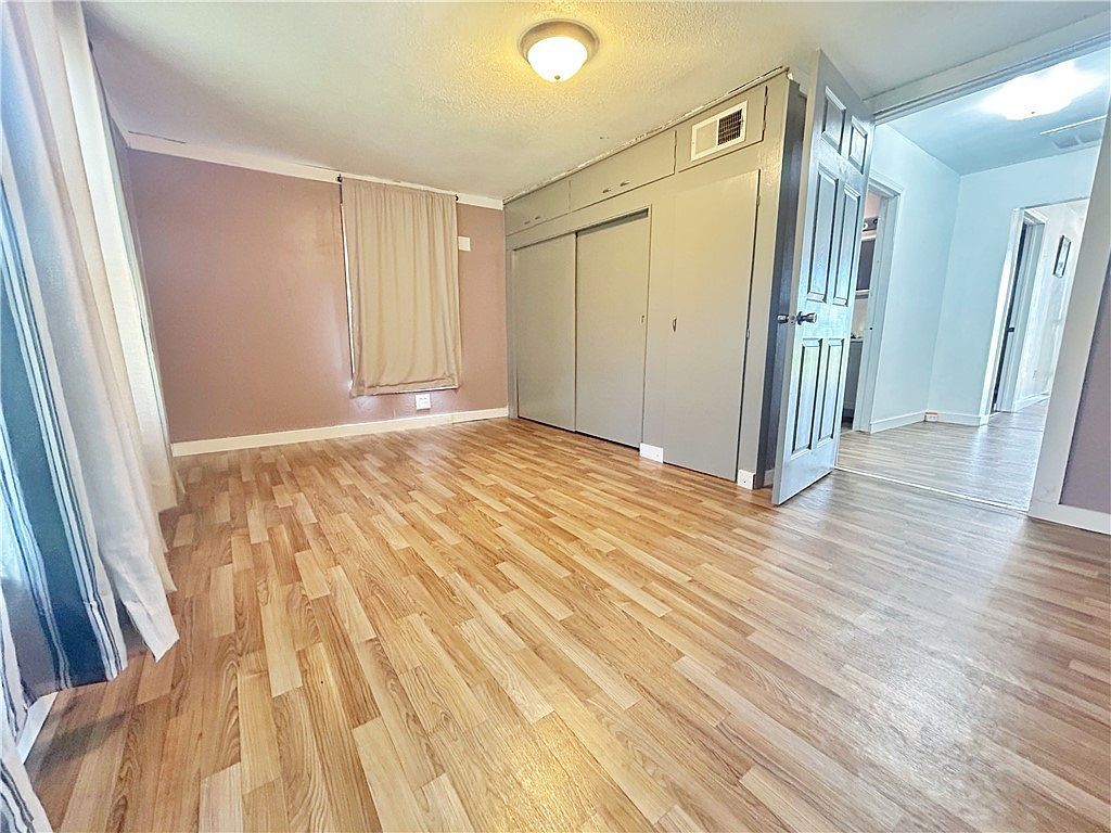 1368 E Main St Clarksville, AR 72830 - Thumbnail 3