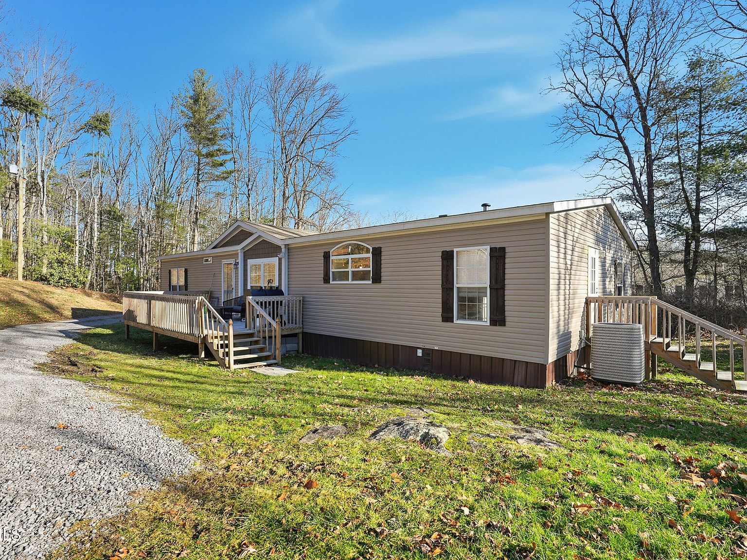 206 Wampler Ave SW Wise, VA 24293 - Thumbnail 3