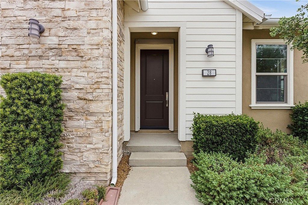 28 Ocaso St Mission Viejo, CA 92694 - Thumbnail 3