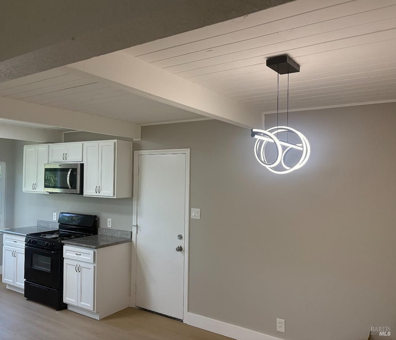 456 Lovers Ln Vacaville, CA 95688 - Thumbnail 3