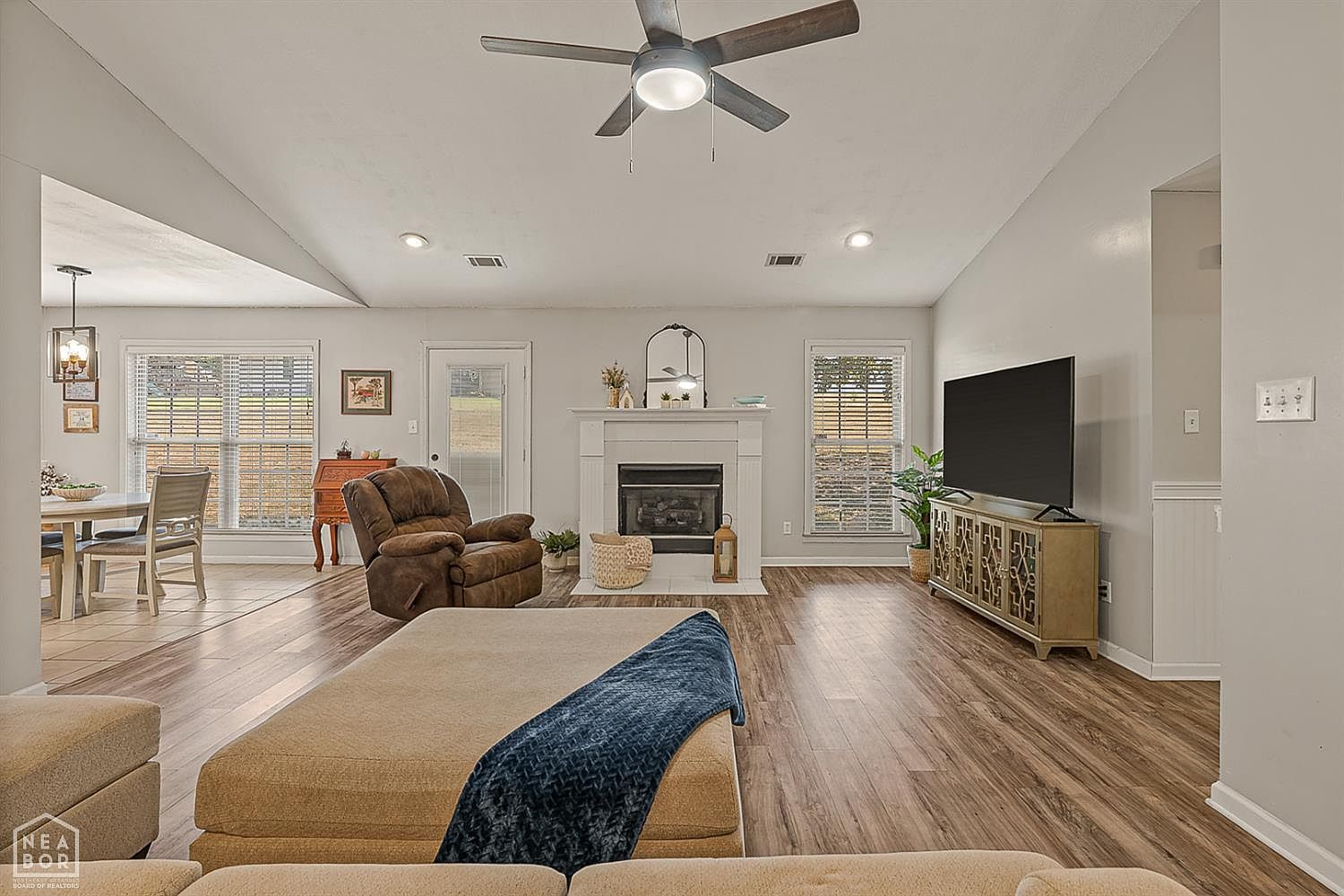 1900 Oakwood Cir Jonesboro, AR 72404 - Thumbnail 3