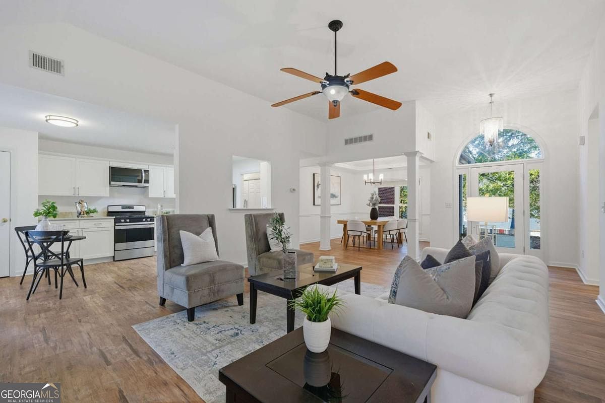 2515 Churchill Downs Cumming, GA 30041 - Thumbnail 3