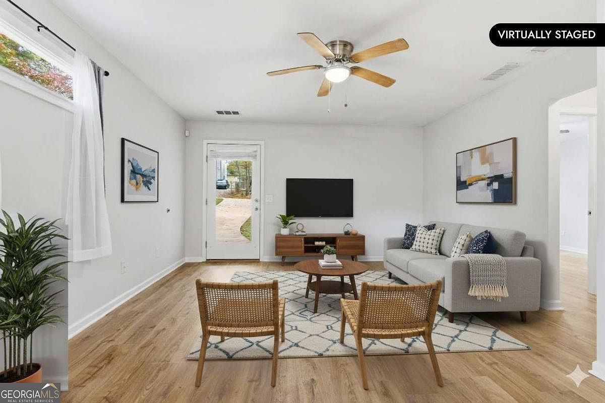 2690 Fairlane Dr Cumming, GA 30041 - Thumbnail 3