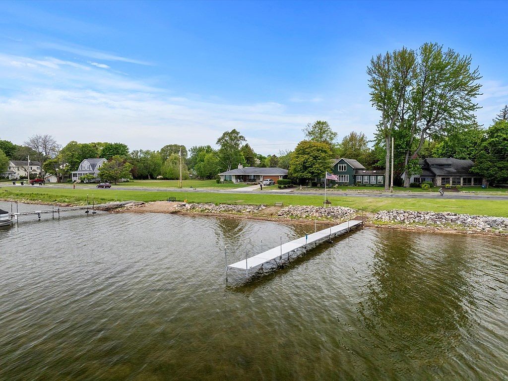 1350 Memorial Dr Sturgeon Bay, WI 54235 - Thumbnail 3