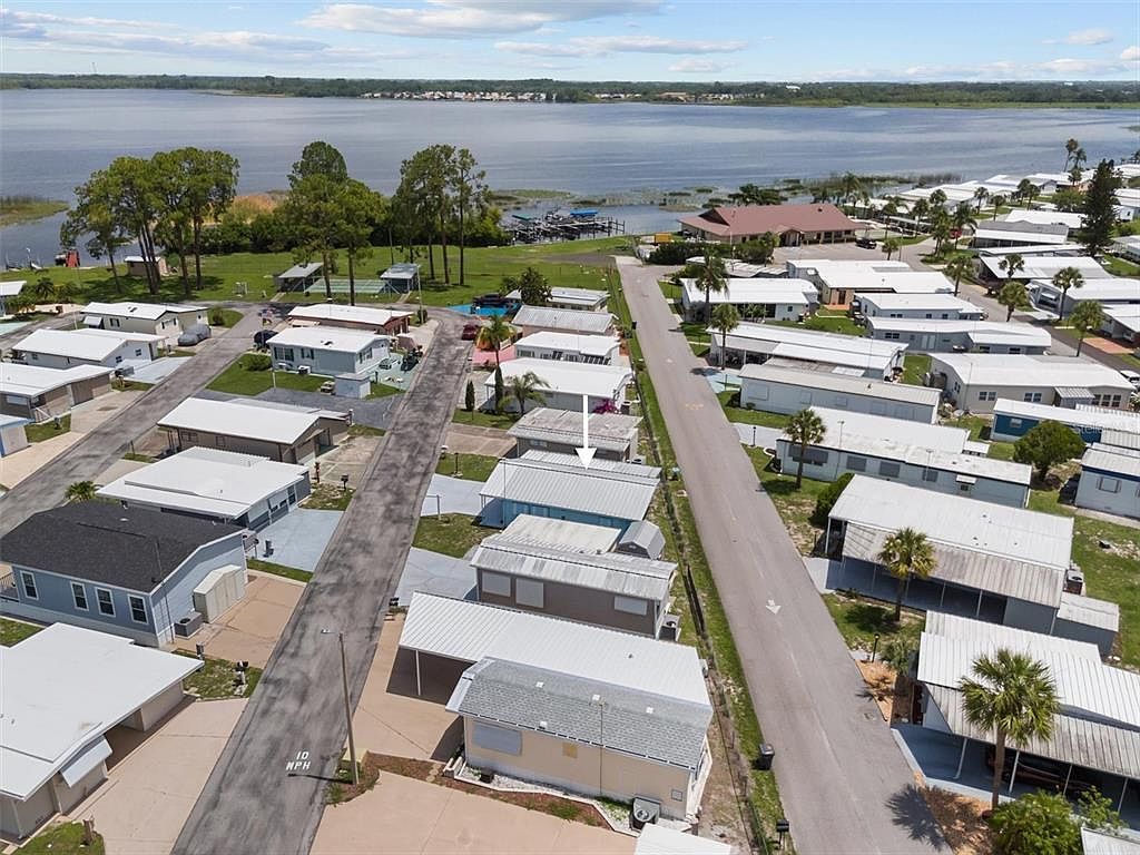 7094 Fairview Village Cir Winter Haven, FL 33881 - Thumbnail 3