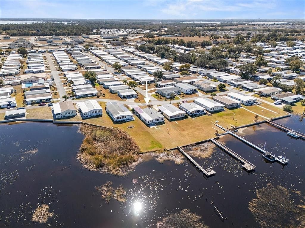6825 S Lake Henry Dr NE Winter Haven, FL 33881 - Thumbnail 3