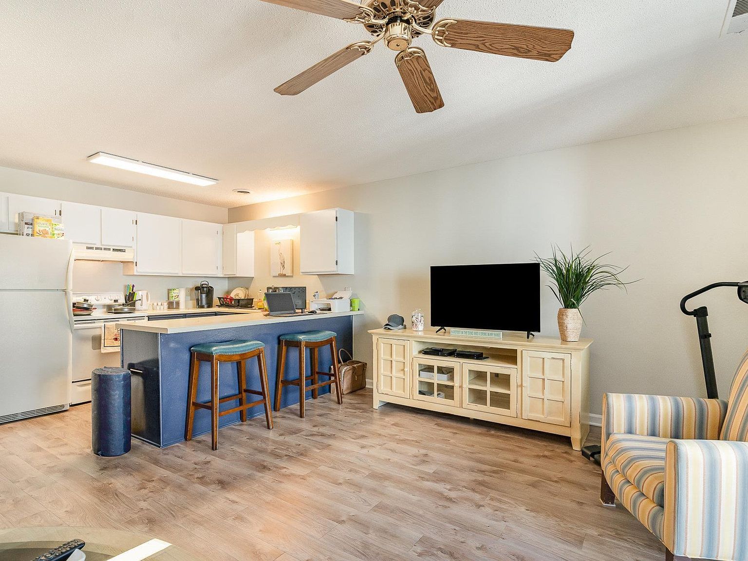 1891 Colony Dr APT 13D Myrtle Beach, SC 29575 - Thumbnail 3