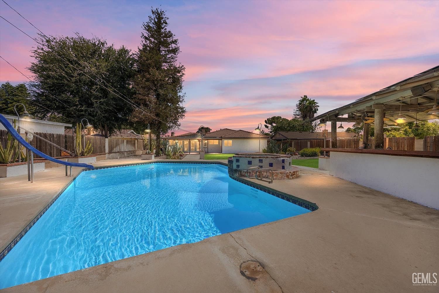 6008 Carter Ave Bakersfield, CA 93308 - Thumbnail 3