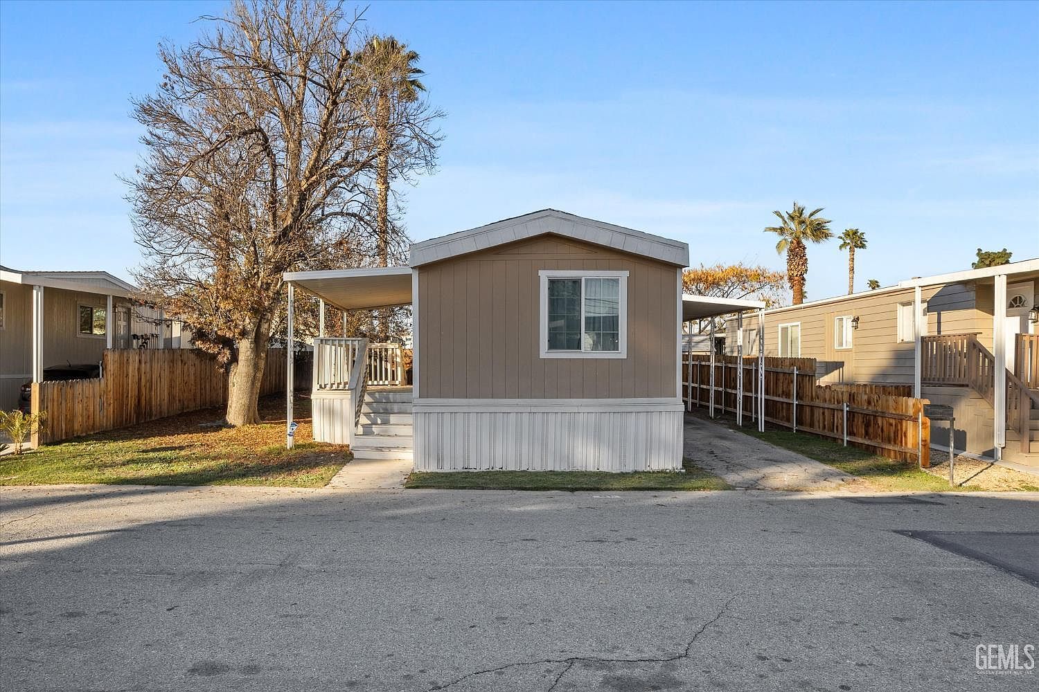 61 Cinnamon Ln Bakersfield, CA 93308 - Thumbnail 3