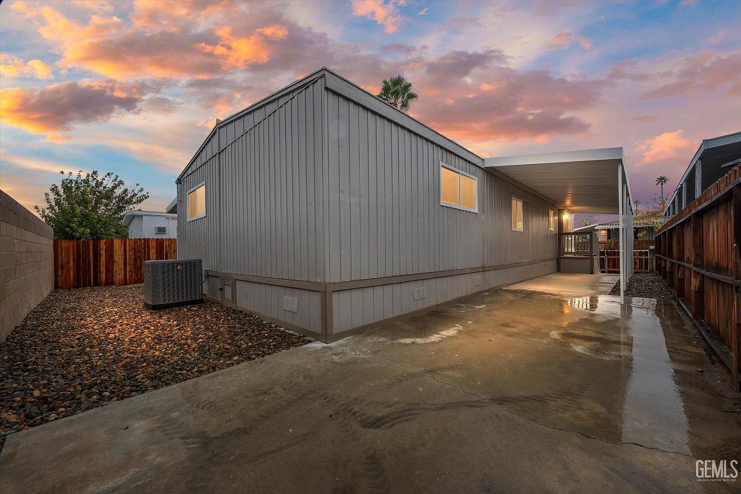 335 Hickorywood Ln Bakersfield, CA 93308 - Thumbnail 3