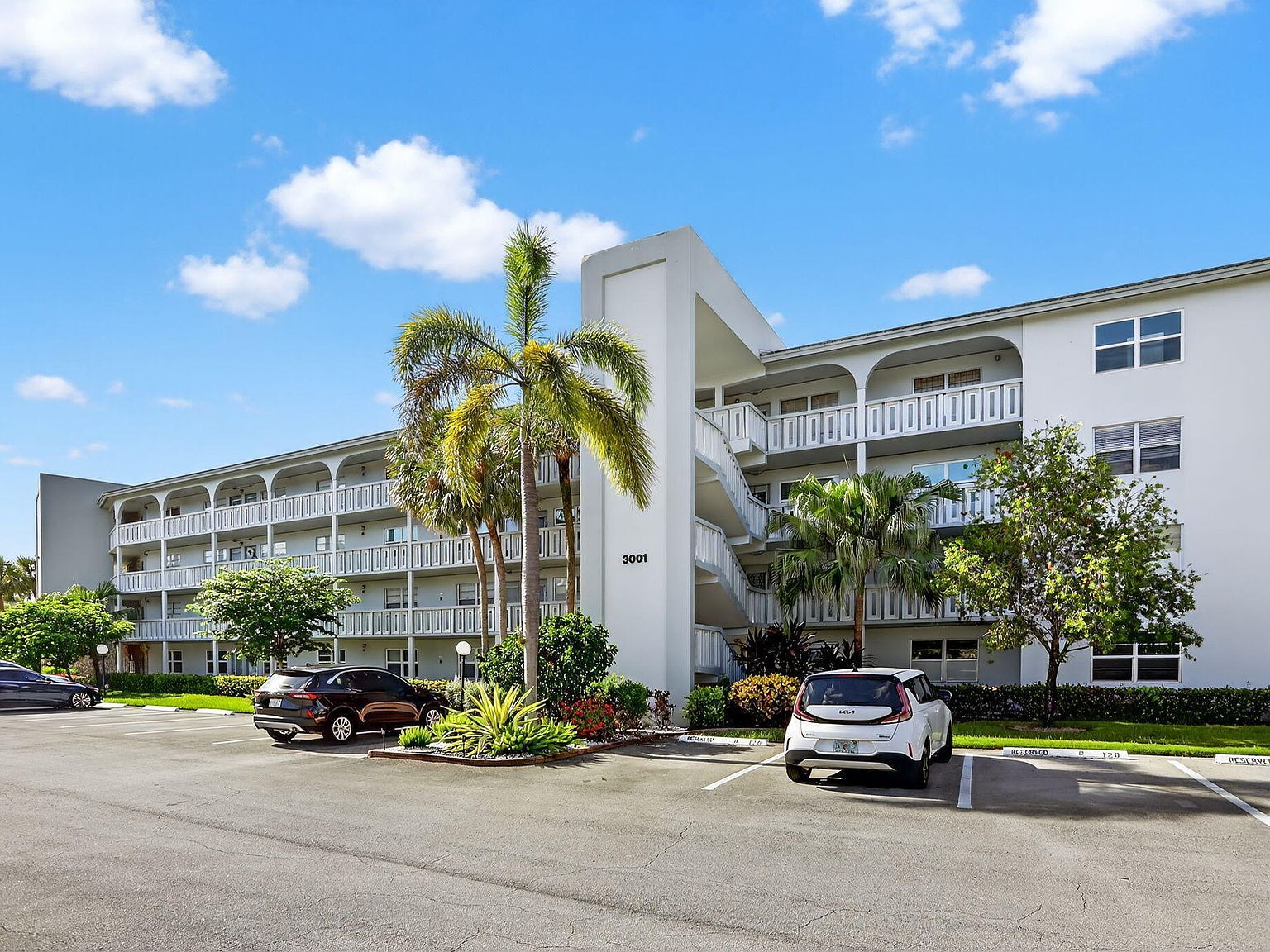 3001 Portofino Isle APT G3 Pompano Beach, FL 33066 - Thumbnail 3