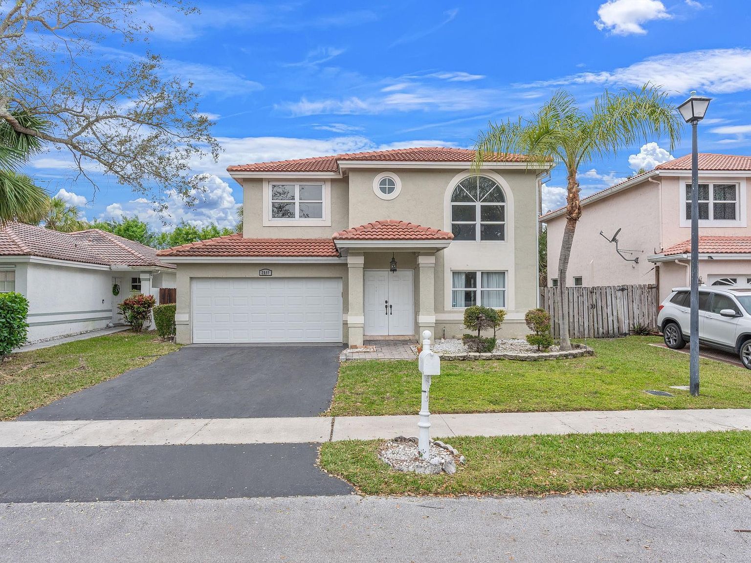 2640 NW 80th Ave Margate, FL 33063 - Thumbnail 3