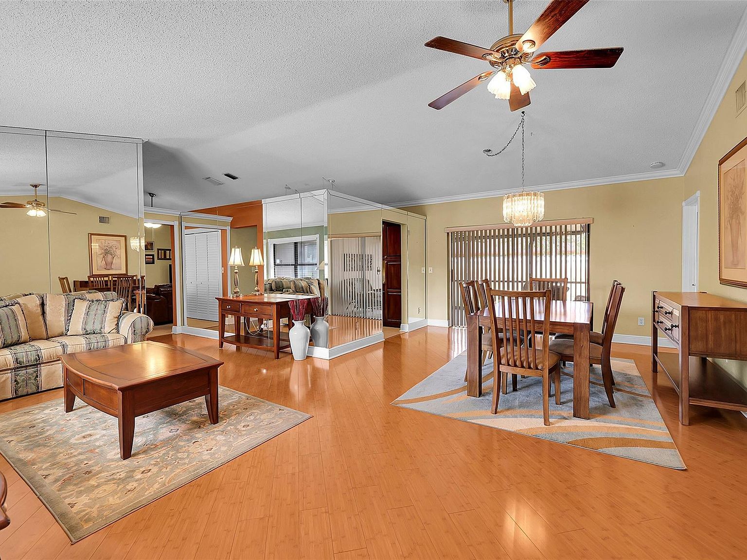 8321 NW 52nd St Lauderhill, FL 33351 - Thumbnail 3