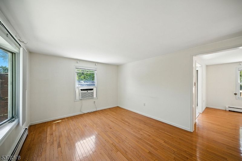 30 Lakeshore Dr E Highland Lakes, NJ 07422 - Thumbnail 3