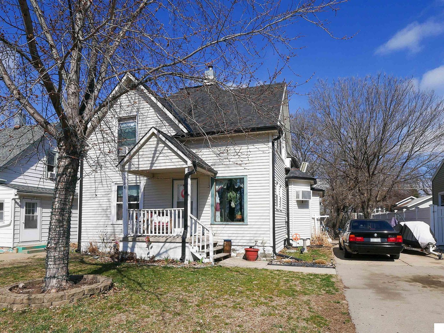 104 E Charles St Valley, NE 68064 - Thumbnail 3