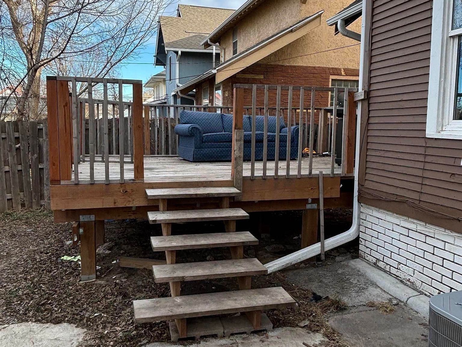 2216 Evans St Omaha, NE 68110 - Thumbnail 3