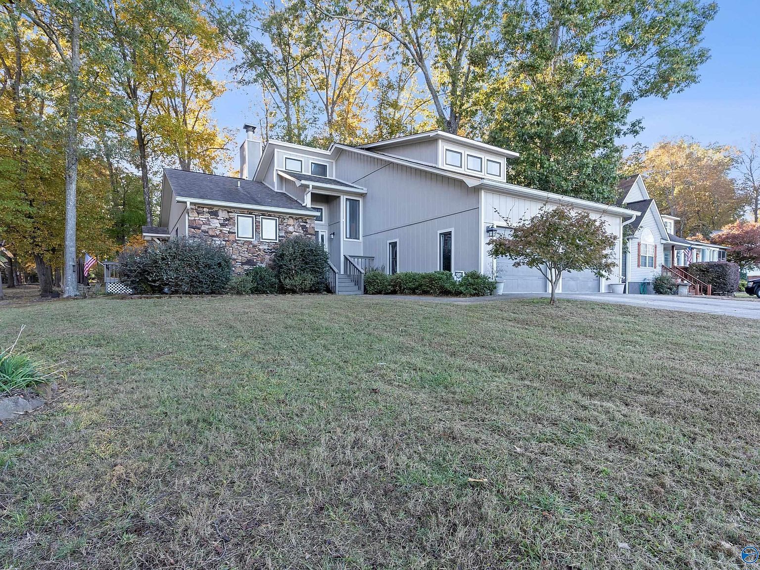 251 Riverbend Cir Guntersville, AL 35976 - Thumbnail 3