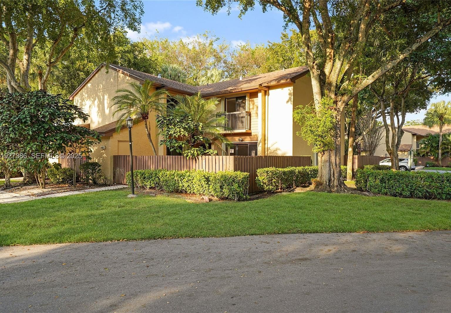 3845 Cocoplum Cir #3597 Coconut Creek, FL 33063 - Thumbnail 3